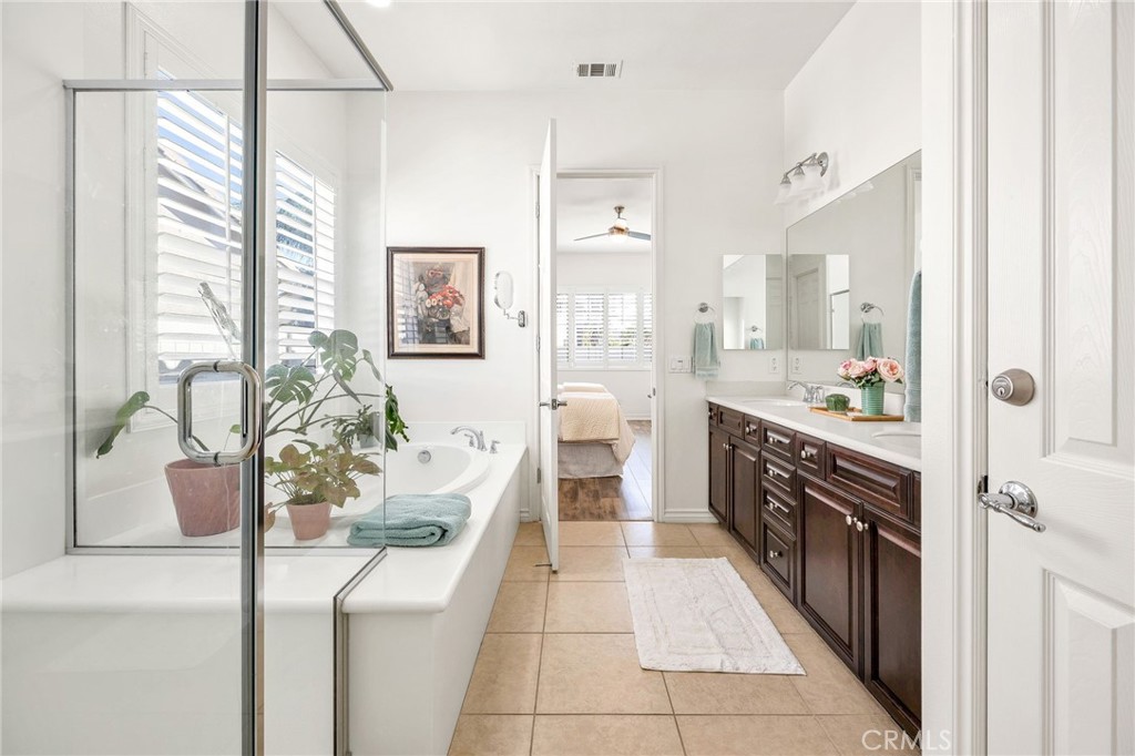 Hemet, California, 92545, United States, 2 Bedrooms Bedrooms, ,3 BathroomsBathrooms,Residential,For Sale,2034070