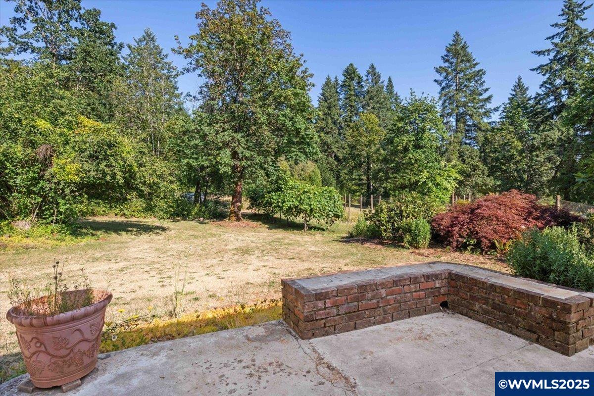 Lebanon, Oregon, 97355, United States, 3 Bedrooms Bedrooms, ,2 BathroomsBathrooms,Residential,For Sale,1991965