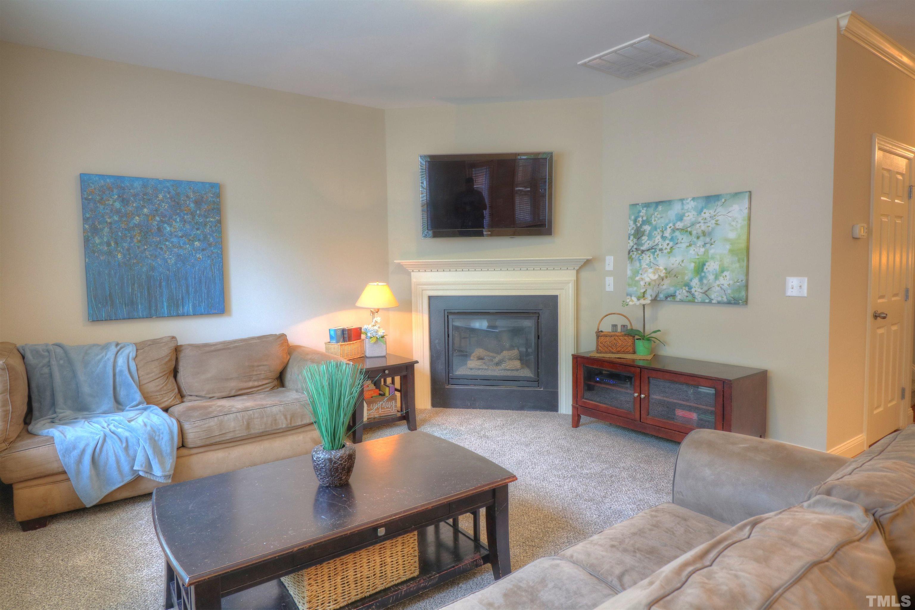 940 Pirouette Court, Raleigh, North Carolina, 27606, United States, 4 Bedrooms Bedrooms, ,4 BathroomsBathrooms,Residential,For Sale,940 Pirouette Court,1624590