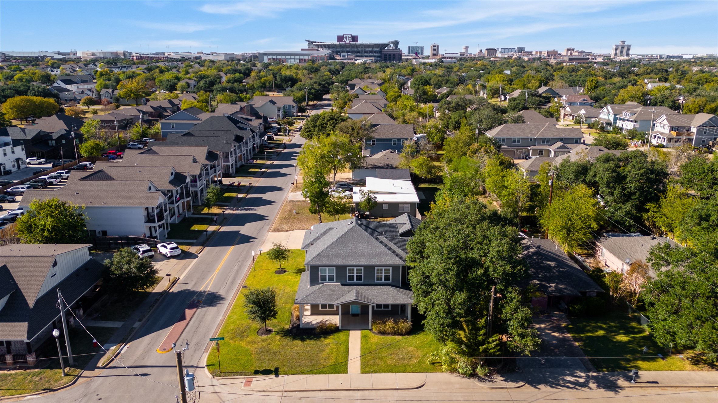 College Station, Texas, 77840, United States, 6 Bedrooms Bedrooms, ,7 BathroomsBathrooms,Residential,For Sale,1989184