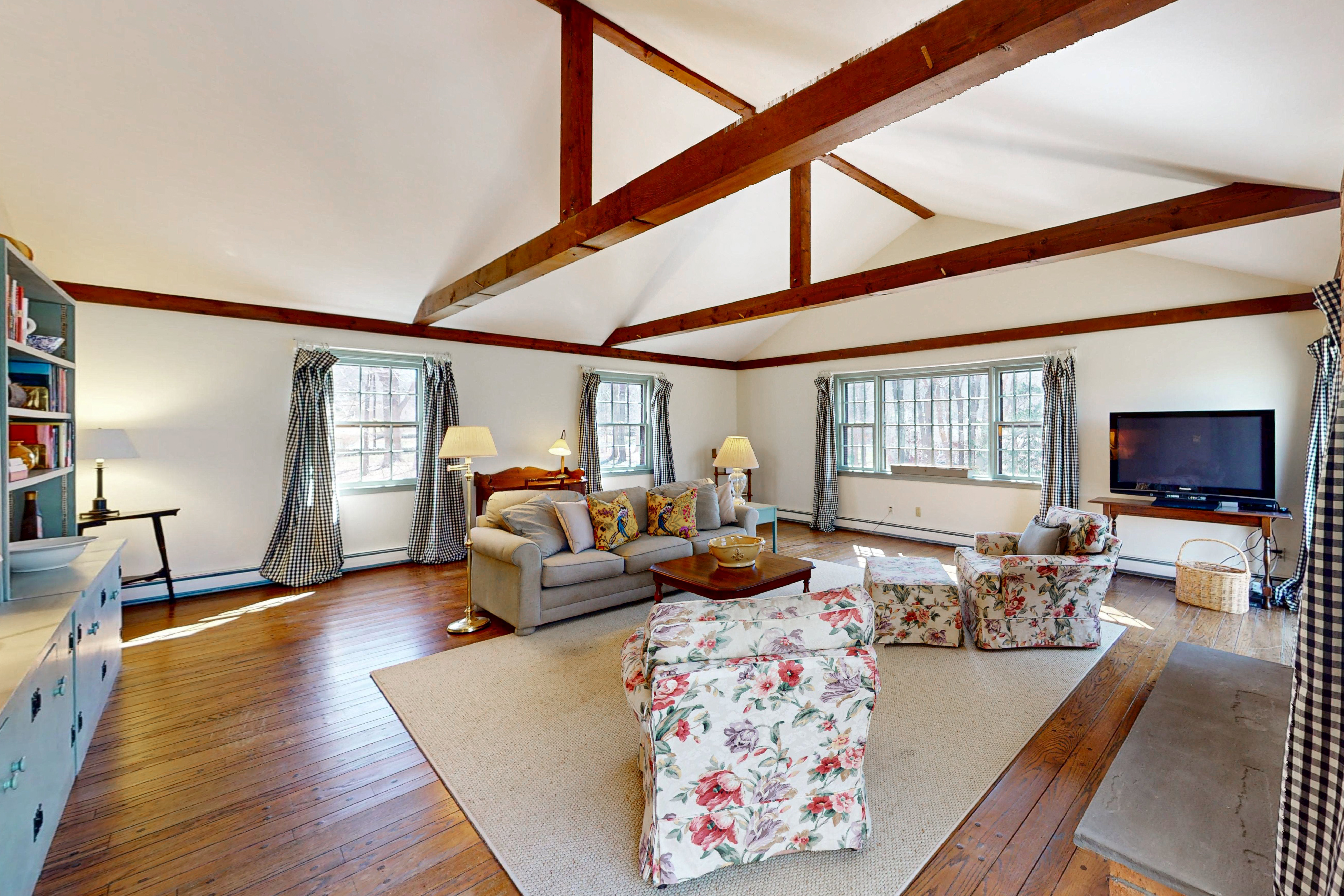  Situated on 2.33 Private Acres - 物件實景