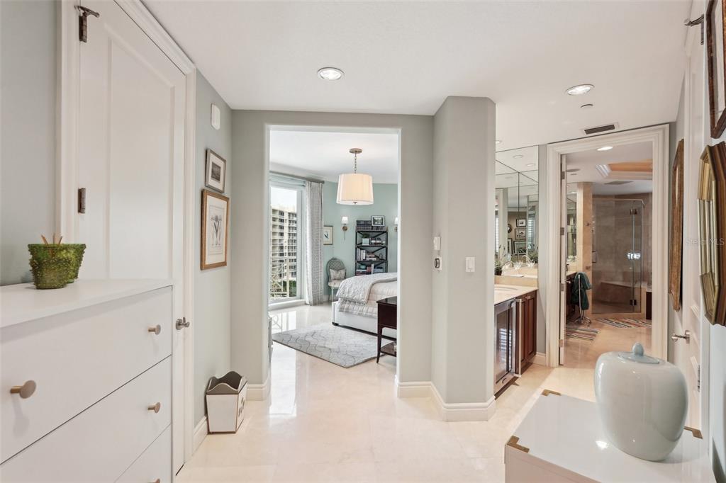 Sarasota, Florida, 34236, United States, 3 Bedrooms Bedrooms, ,3 BathroomsBathrooms,Residential,For Sale,1995684