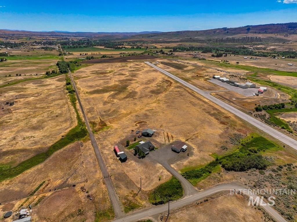 Council, Idaho, 83612, United States, 3 Bedrooms Bedrooms, ,2 BathroomsBathrooms,Residential,For Sale,1928022