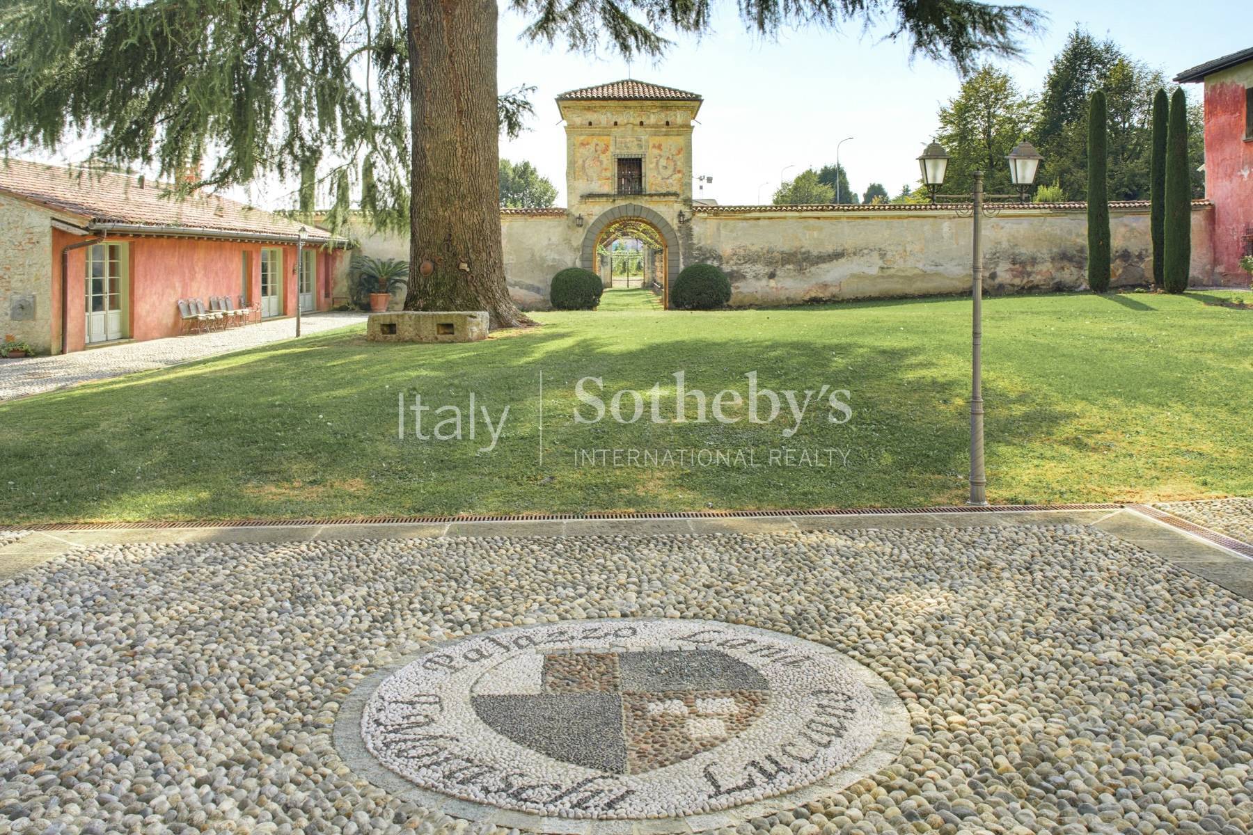  Magnificent Noble Palazzo with Vineyard in Franciacorta - 物件實景