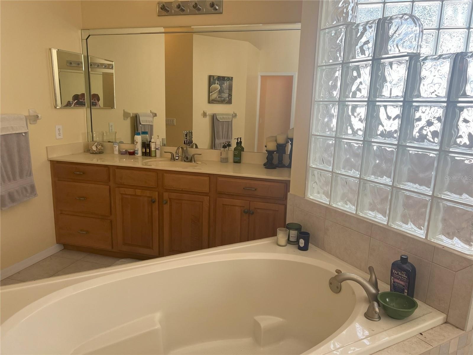 PALM BAY, Florida, 32909, United States, 4 Bedrooms Bedrooms, ,3 BathroomsBathrooms,Residential,For Sale,1978435