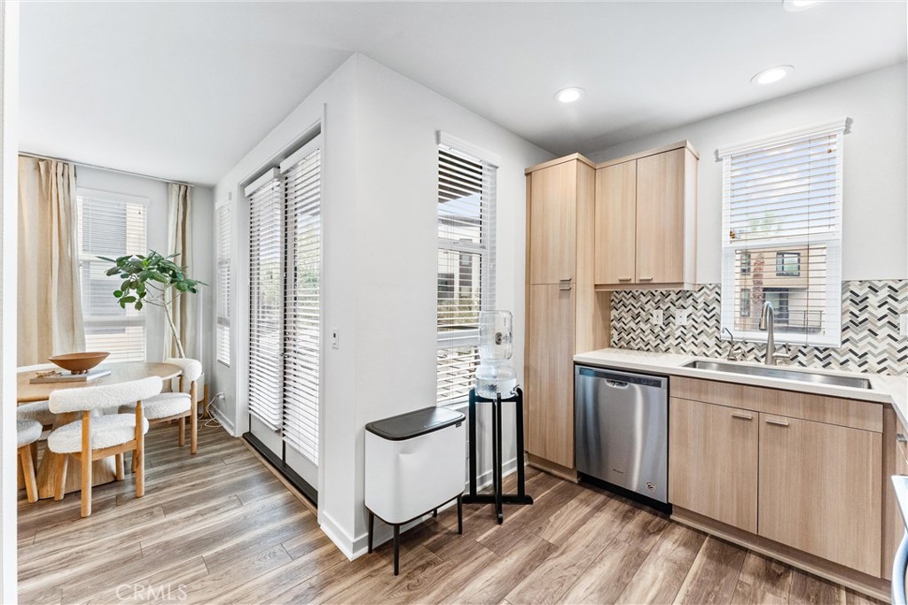 Orange, California, 92865, United States, 2 Bedrooms Bedrooms, ,3 BathroomsBathrooms,Residential,For Sale,1901000