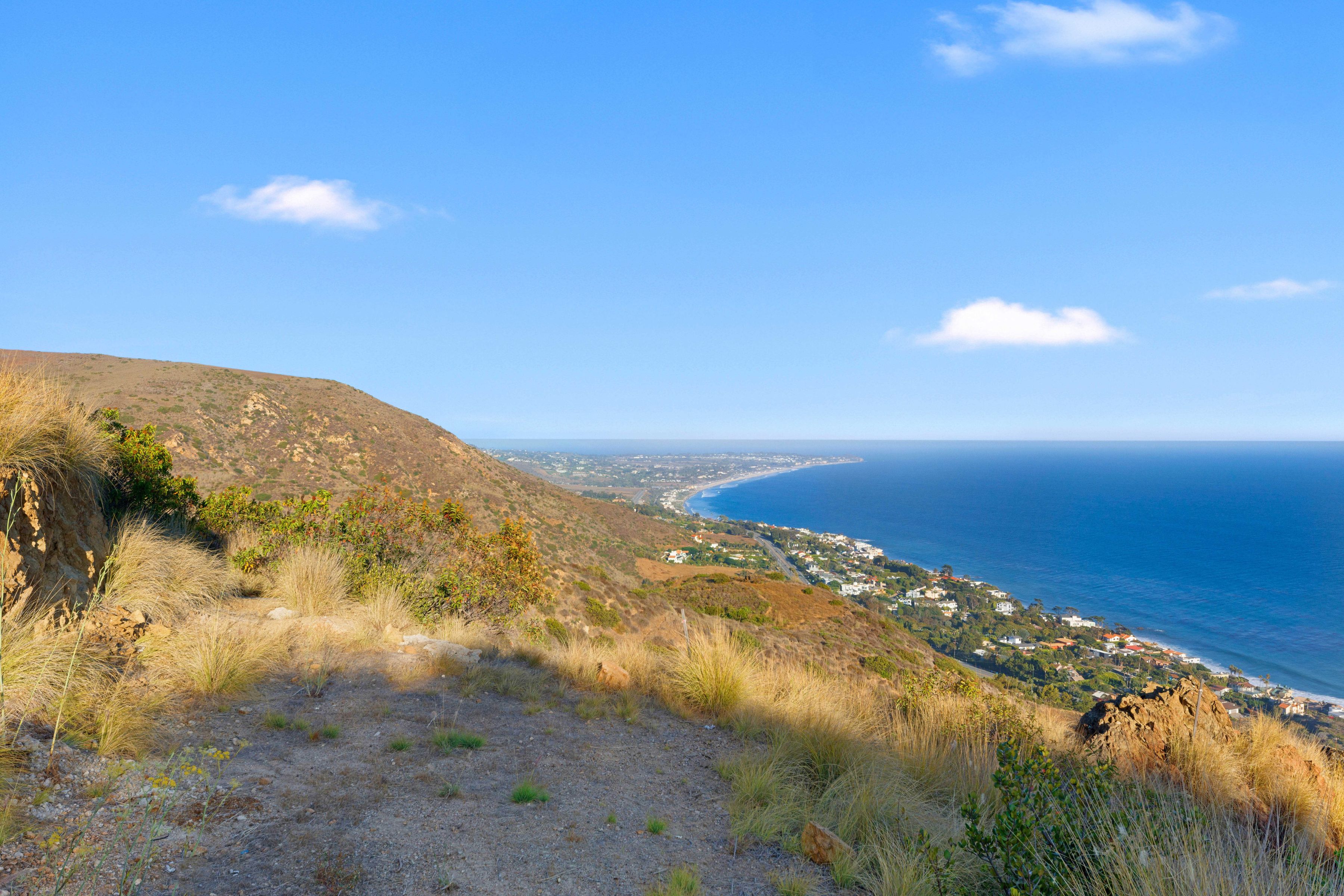  4140 Encinal Canyon Rd - 物件實景