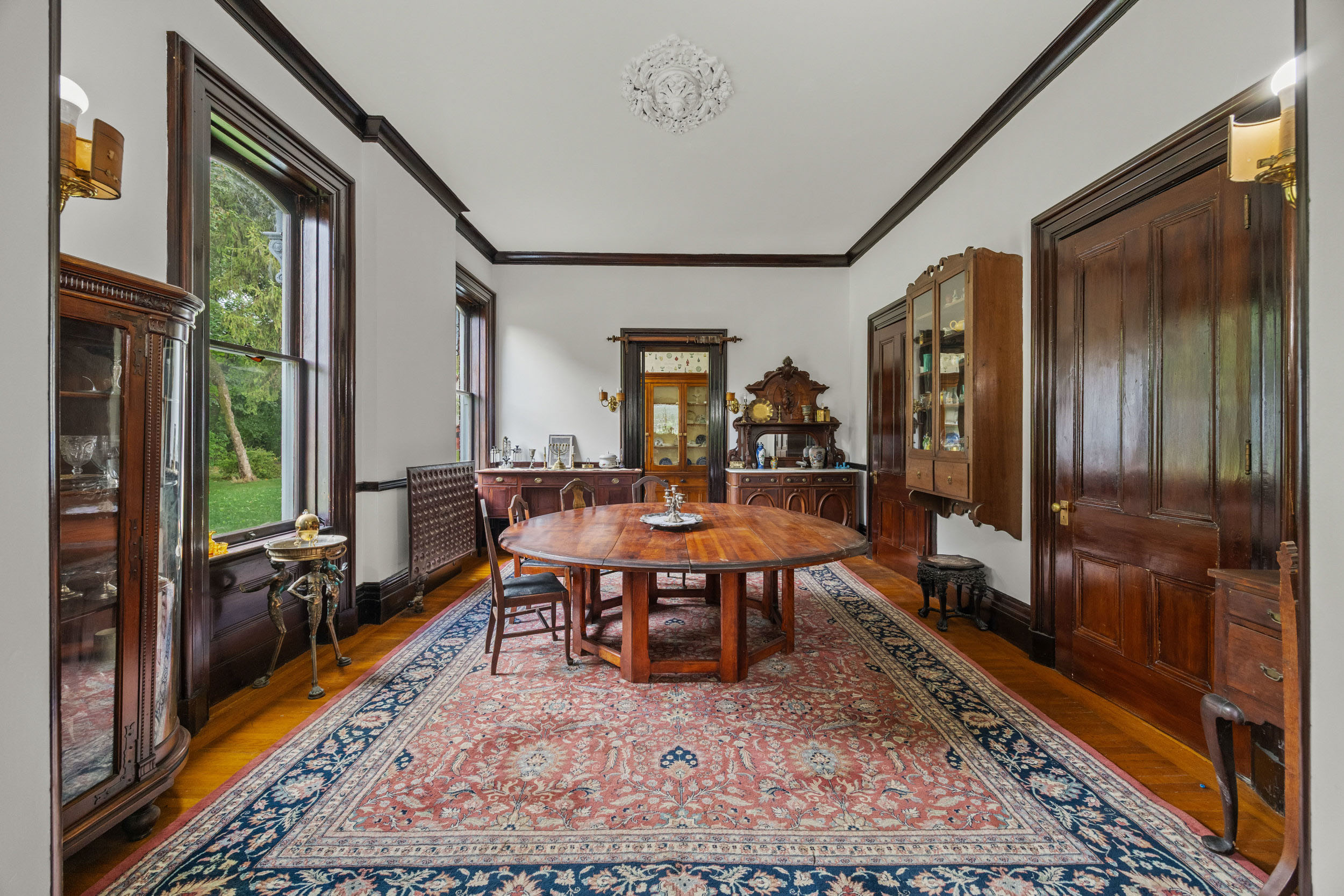 Geneva, New York, 14456, United States, 7 Bedrooms Bedrooms, ,4 BathroomsBathrooms,Residential,For Sale,1982017