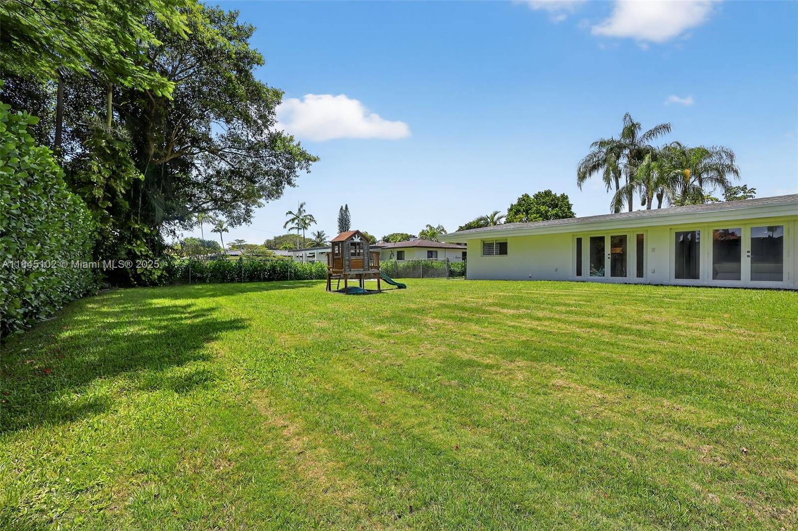 Palmetto Bay, Florida, 33158, United States, 4 Bedrooms Bedrooms, ,4 BathroomsBathrooms,Residential,For Sale,1900874