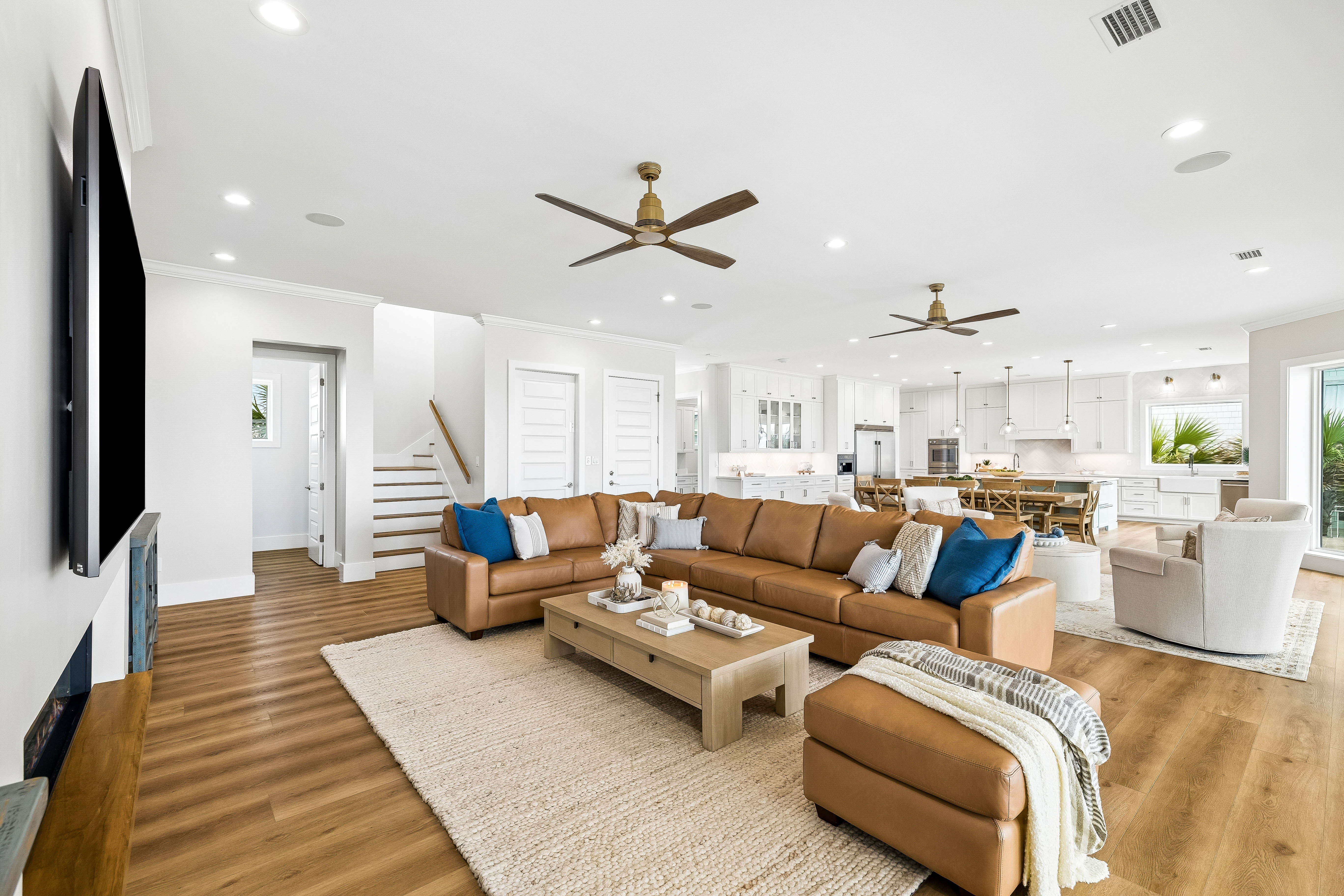  A New Benchmark for Luxury on Navarre Beach - 物件實景