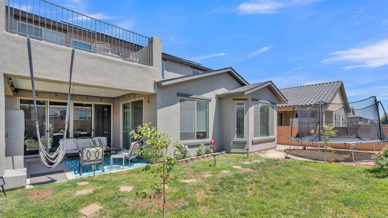 Albuquerque, New Mexico, 87106, United States, 5 Bedrooms Bedrooms, ,4 BathroomsBathrooms,Residential,For Sale,1907467
