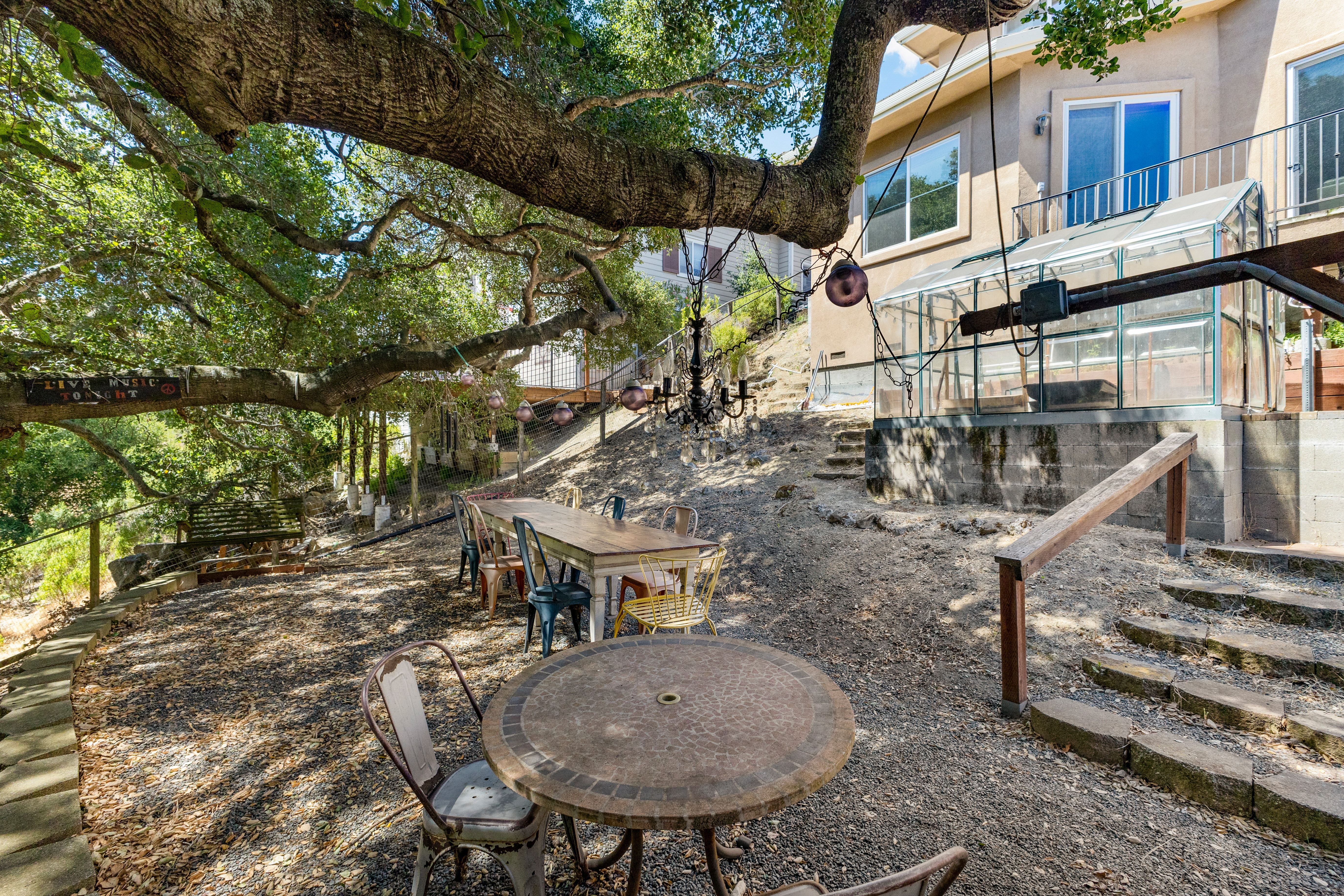  Custom Home on a Spectacular View Lot with Majestic Heritage Oak - 物件實景