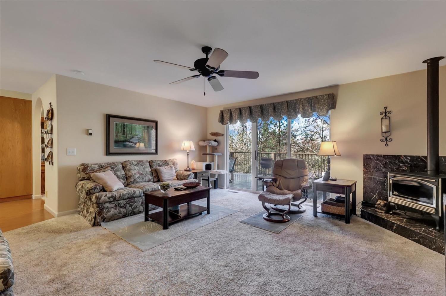 Grass Valley, California, 95949, United States, 3 Bedrooms Bedrooms, ,3 BathroomsBathrooms,Residential,For Sale,1840908