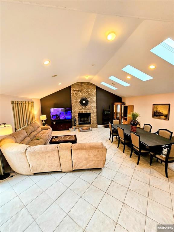 North Arlington, New Jersey, 07071, United States, 3 Bedrooms Bedrooms, ,2 BathroomsBathrooms,Residential,For Sale,1977876