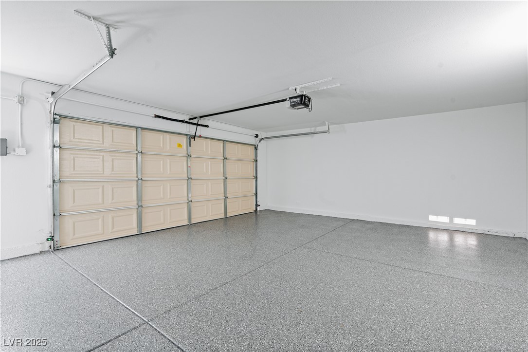 North Las Vegas, Nevada, 89031, United States, 4 Bedrooms Bedrooms, ,2 BathroomsBathrooms,Residential,For Sale,1947196