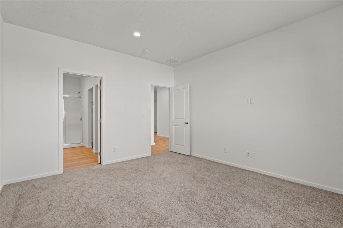 Deer Park, Washington, 99006, United States, 3 Bedrooms Bedrooms, ,2 BathroomsBathrooms,Residential,For Sale,1877408