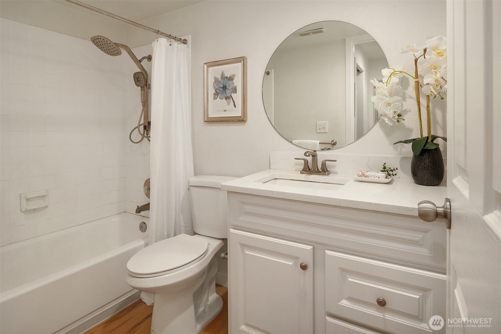 Redmond, Washington, 98052, United States, 4 Bedrooms Bedrooms, ,3 BathroomsBathrooms,Residential,For Sale,1911973