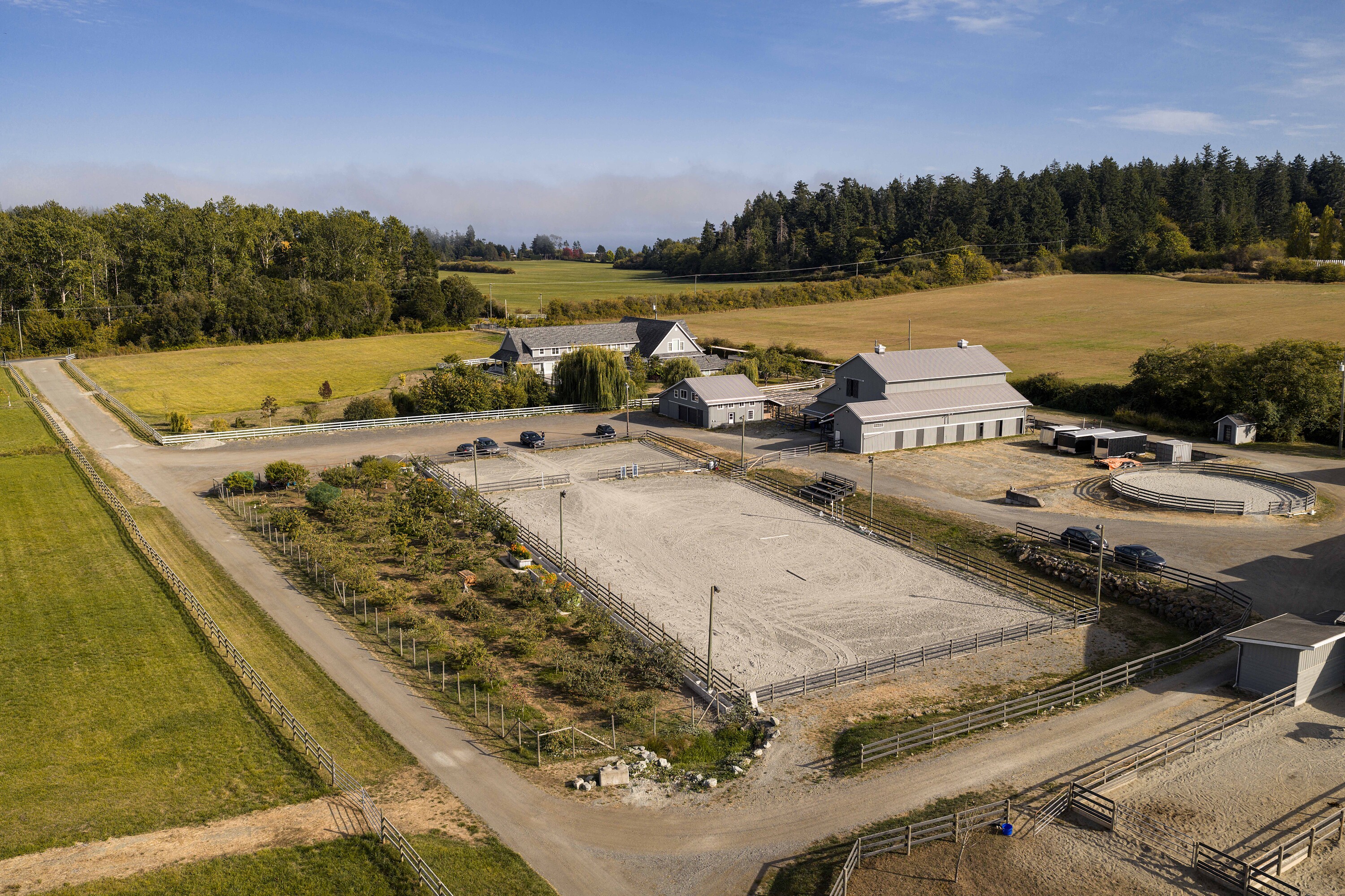  Exquisite Equestrian Estate - 物件實景