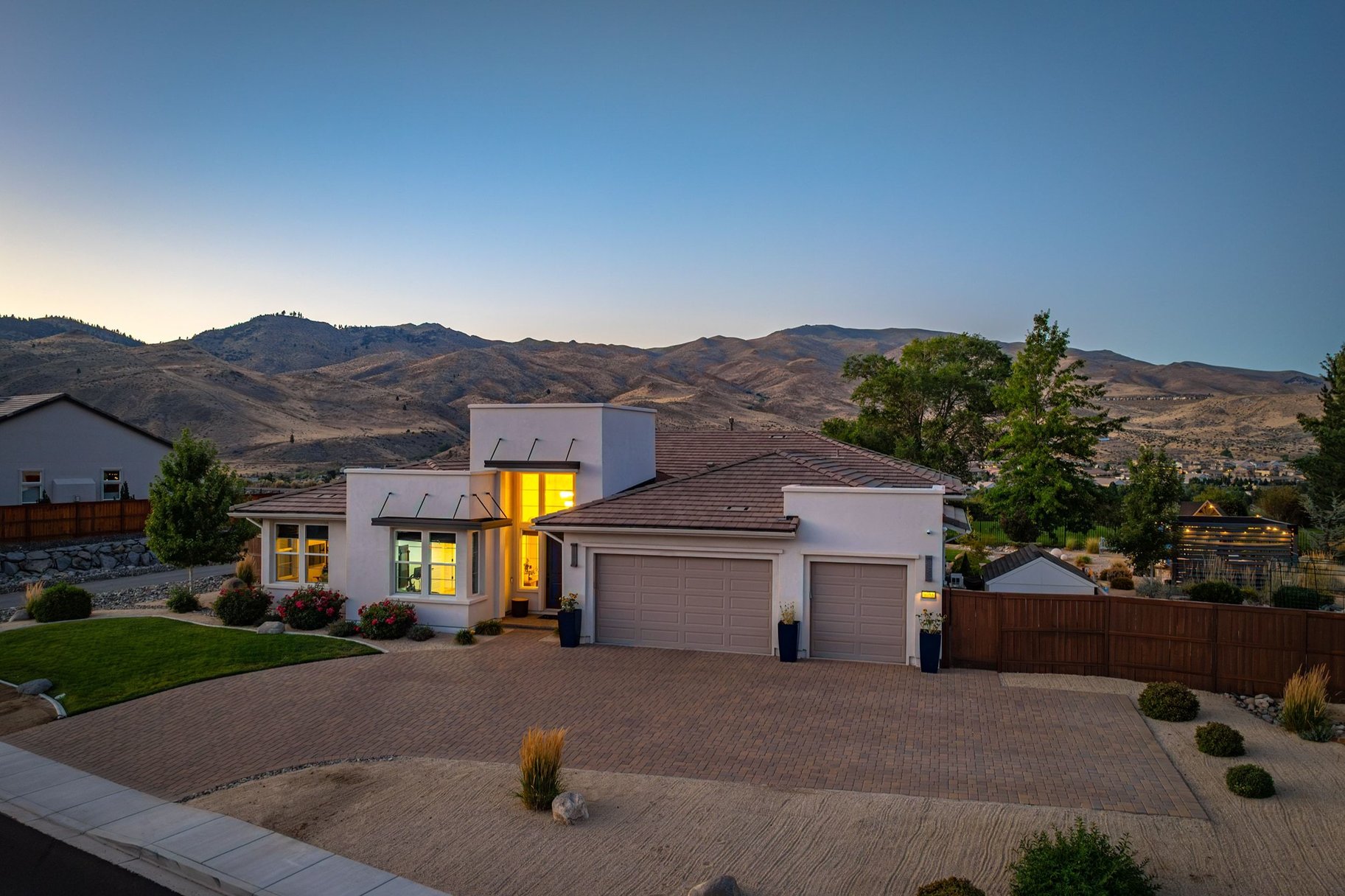  Private Luxury Retreat in Verdi with Custom Designer Finishes & Peavine Views - 物件實景