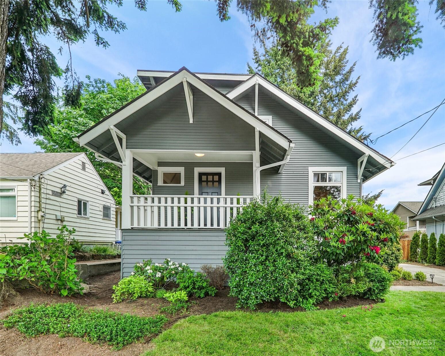 SEATTLE, Washington, 98103, United States, 4 Bedrooms Bedrooms, ,2 BathroomsBathrooms,Residential,For Sale,1874461