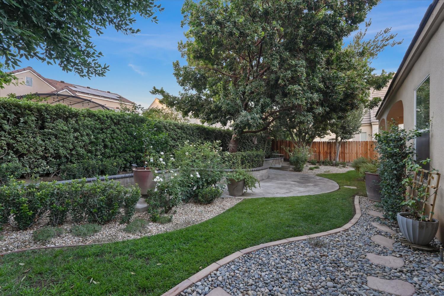 Clovis, California, 93619, United States, 3 Bedrooms Bedrooms, ,2 BathroomsBathrooms,Residential,For Sale,1942854