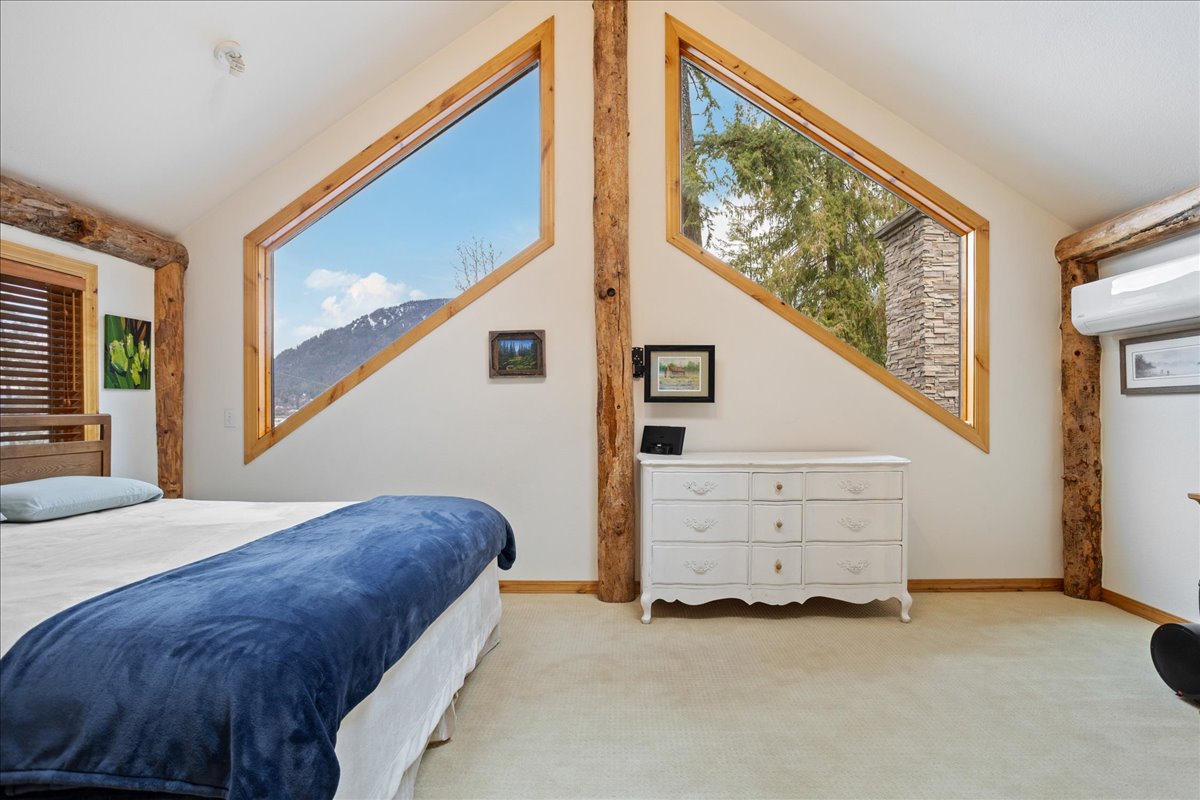 Hope, Idaho, 83836, United States, 3 Bedrooms Bedrooms, ,2 BathroomsBathrooms,Residential,For Sale,1764168