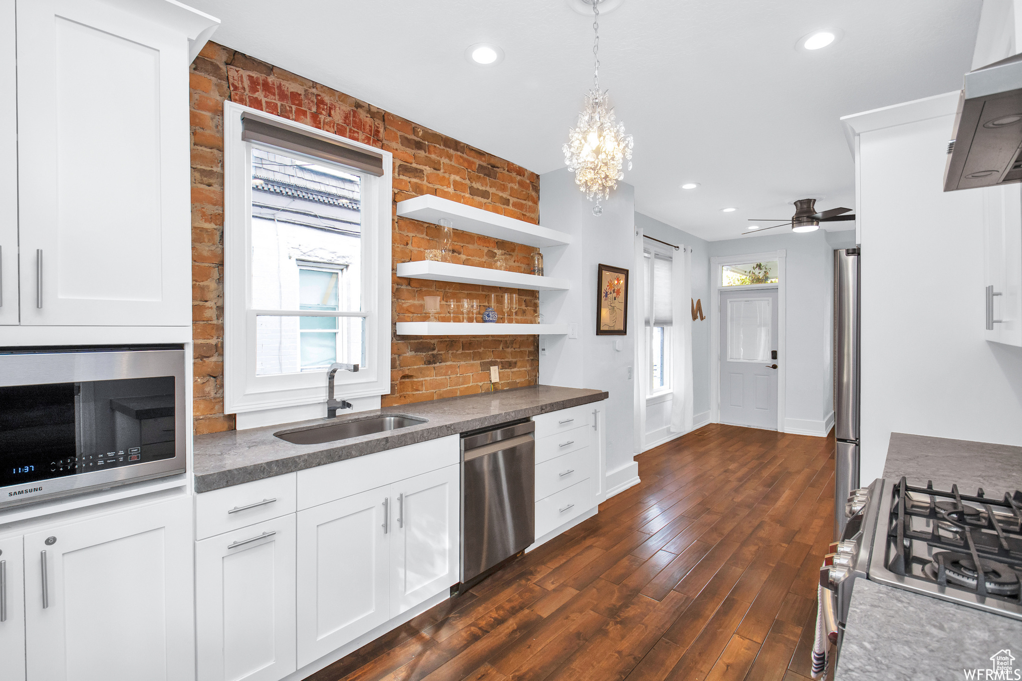 Salt Lake City, Utah, 84111, United States, 3 Bedrooms Bedrooms, ,Residential,For Sale,1947595