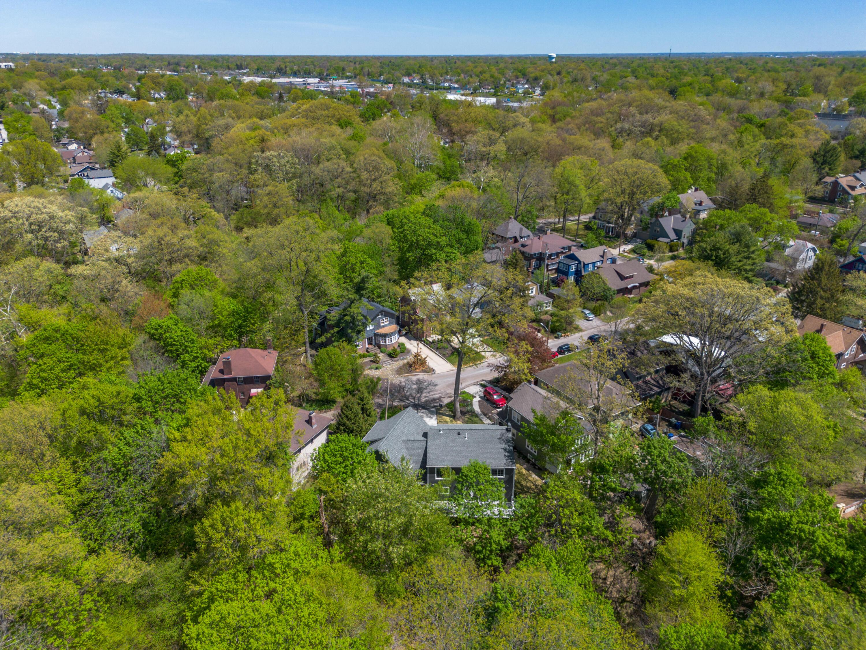 Columbus, Ohio, 43202, United States, 5 Bedrooms Bedrooms, ,4 BathroomsBathrooms,Residential,For Sale,1988321