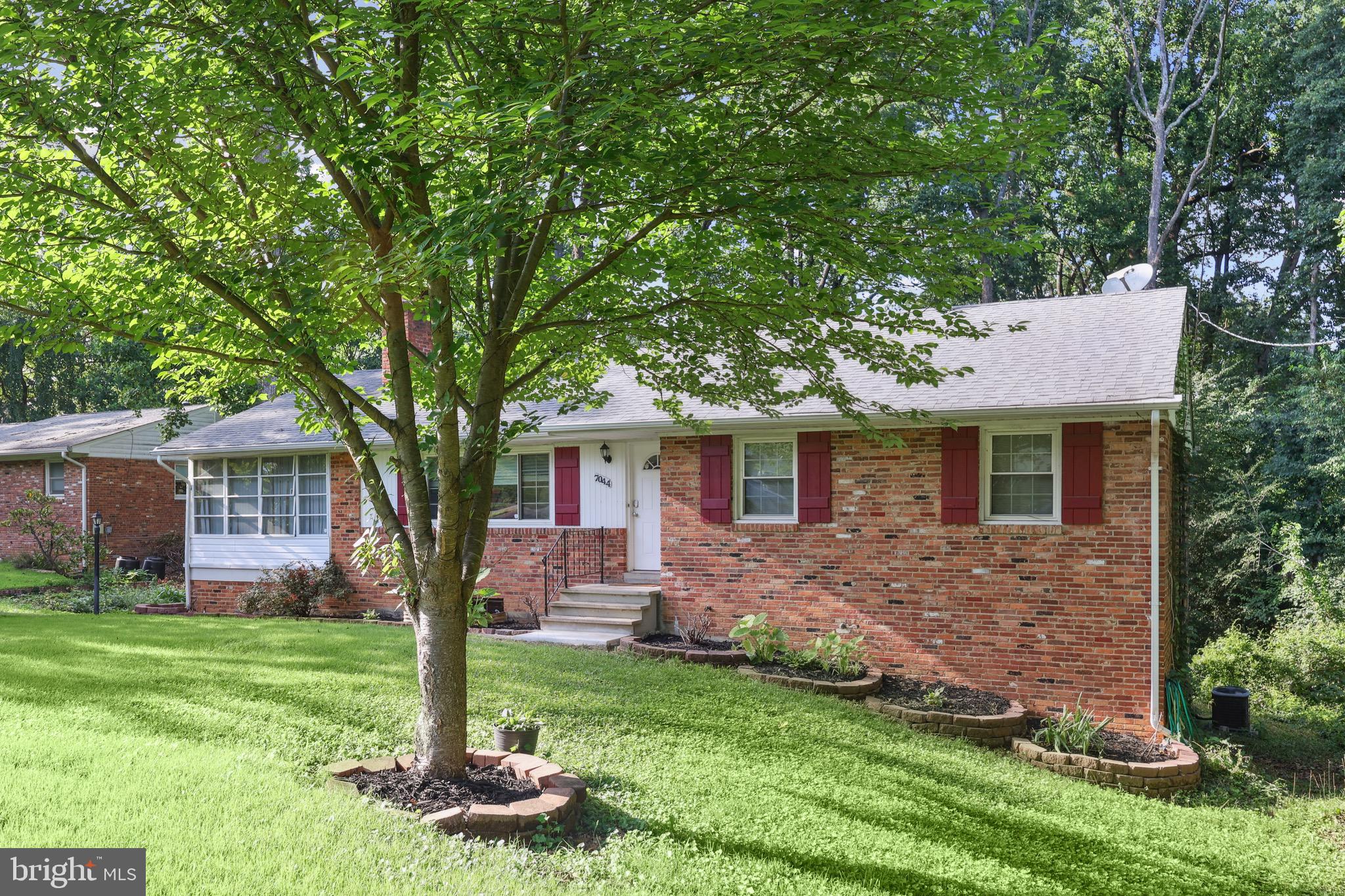 Annandale, Virginia, 22003, United States, 5 Bedrooms Bedrooms, ,3 BathroomsBathrooms,Residential,For Sale,1937773