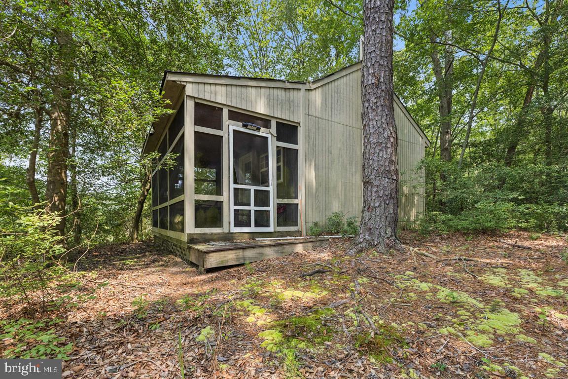 Huntingtown, Maryland, 20639, United States, 6 Bedrooms Bedrooms, ,6 BathroomsBathrooms,Residential,For Sale,1914130