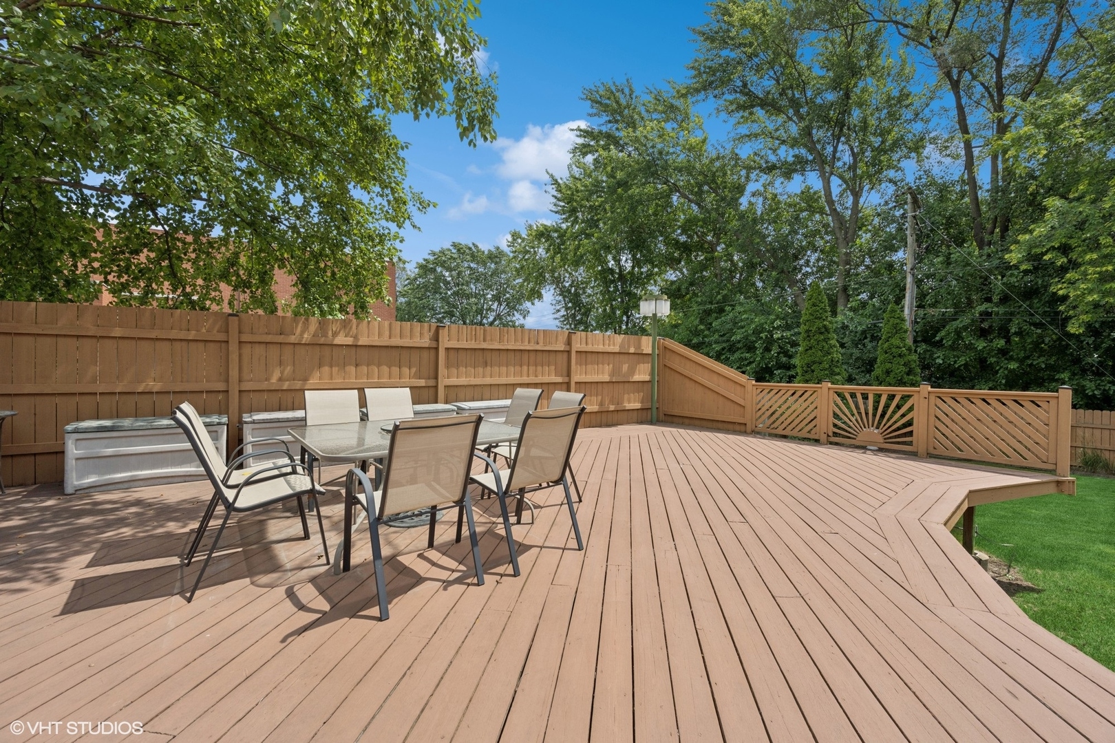 Oak Lawn, Illinois, 60453, United States, 5 Bedrooms Bedrooms, ,4 BathroomsBathrooms,Residential,For Sale,1932429