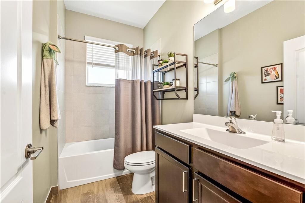 Vero Beach, Florida, 32967, United States, 4 Bedrooms Bedrooms, ,3 BathroomsBathrooms,Residential,For Sale,1918016