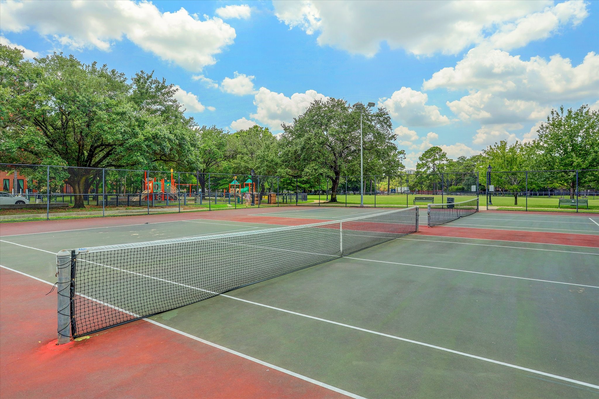  4832 Post Oak Timber Drive - 物件實景