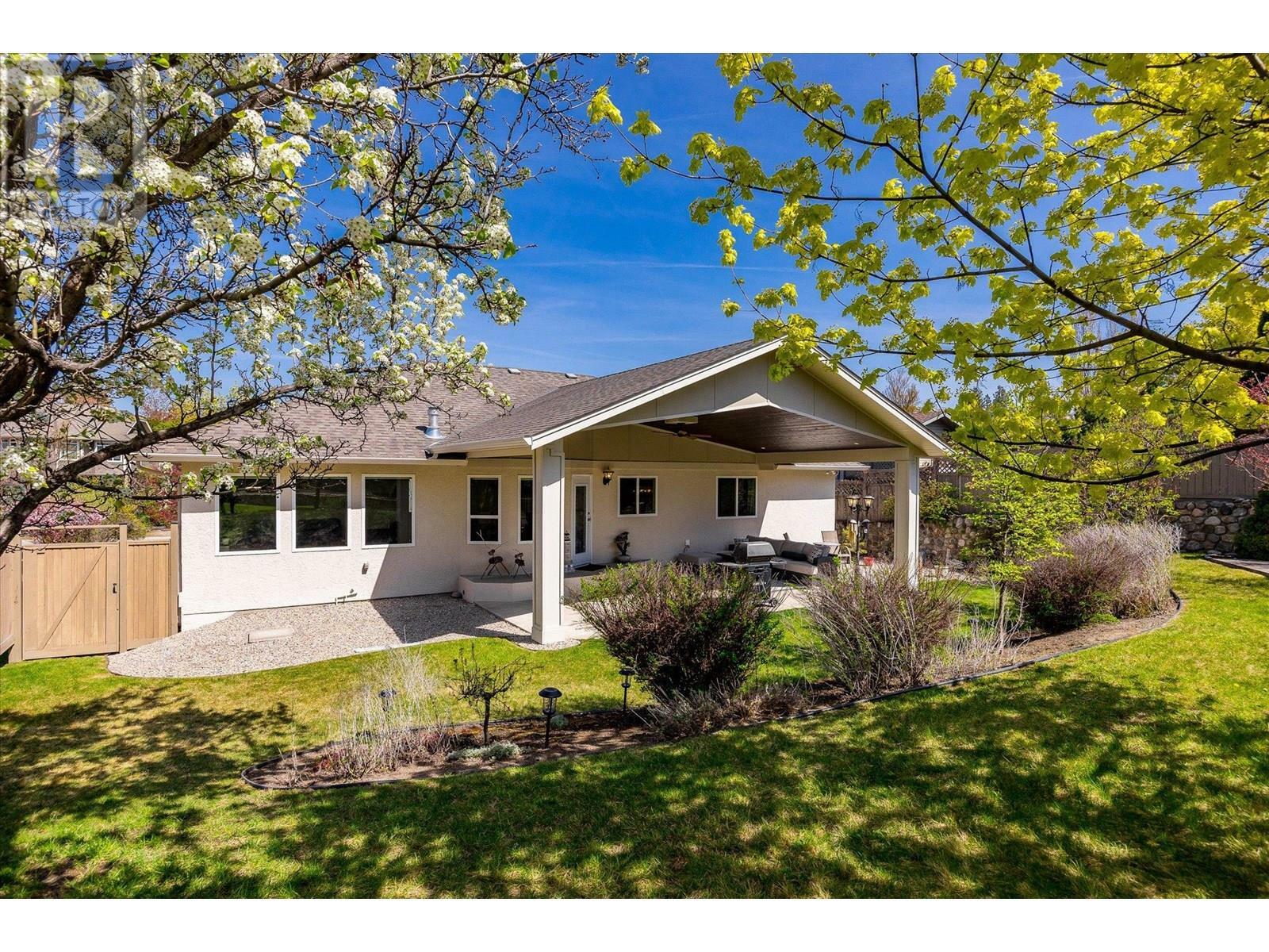 KELOWNA, British Columbia, V1W 4K9, CA, 4 Bedrooms Bedrooms, ,3 BathroomsBathrooms,Residential,For Sale,1865422