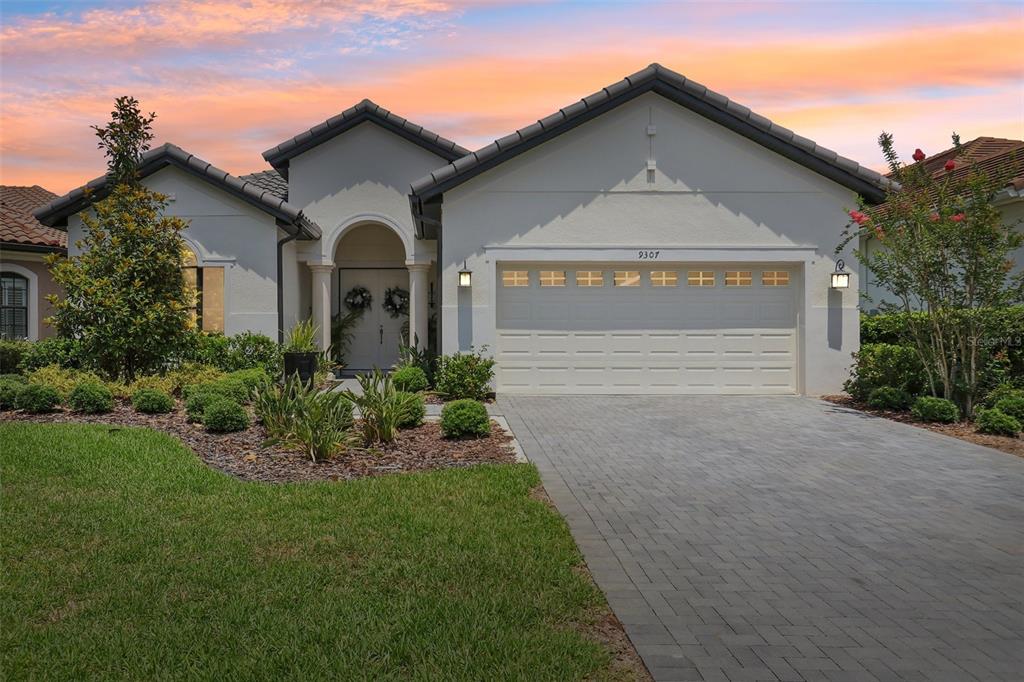 Howey In The Hills, Florida, 34737, United States, 3 Bedrooms Bedrooms, ,2 BathroomsBathrooms,Residential,For Sale,1827803