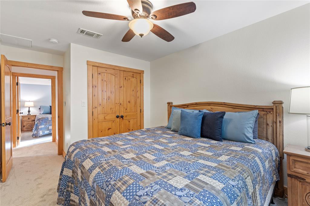 Pottsboro, Texas, 75076, United States, 5 Bedrooms Bedrooms, ,3 BathroomsBathrooms,Residential,For Sale,1794004