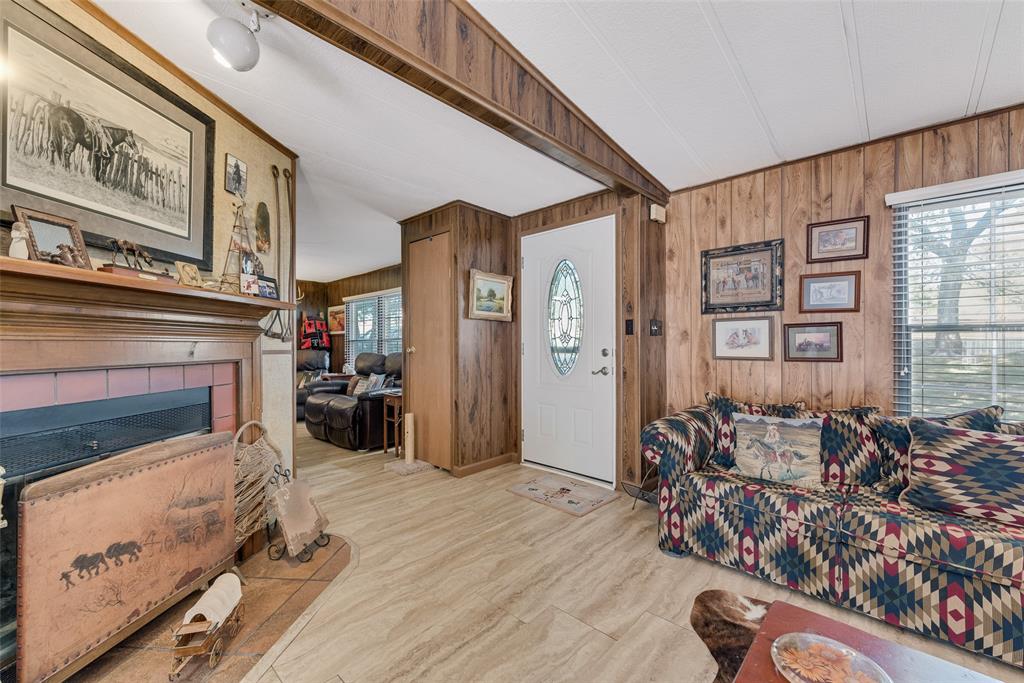 Maypearl, Texas, 76064, United States, 5 Bedrooms Bedrooms, ,3 BathroomsBathrooms,Residential,For Sale,1979588