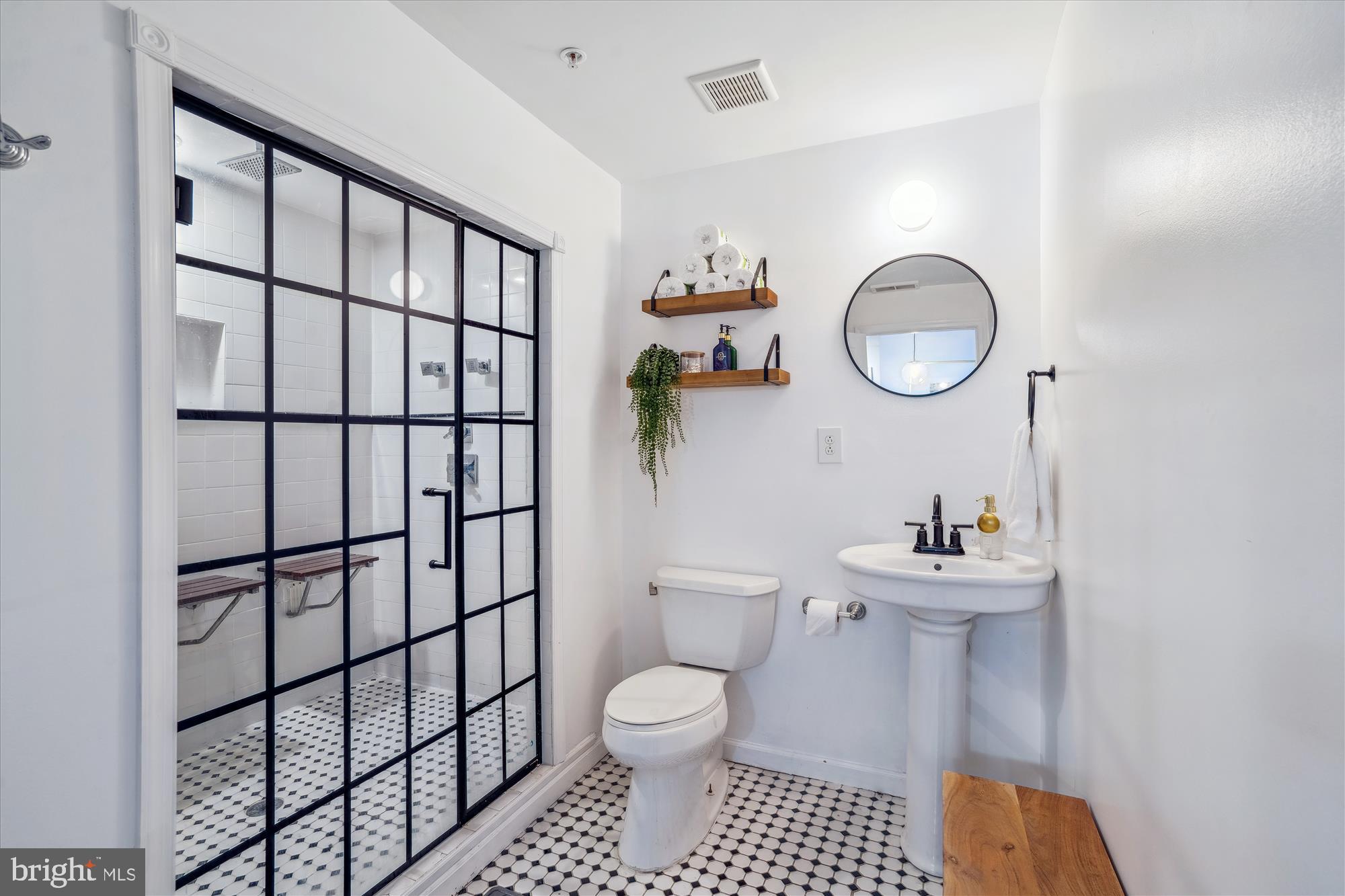 Upper Marlboro, Maryland, 20774, United States, ,Residential,For Sale,1915076