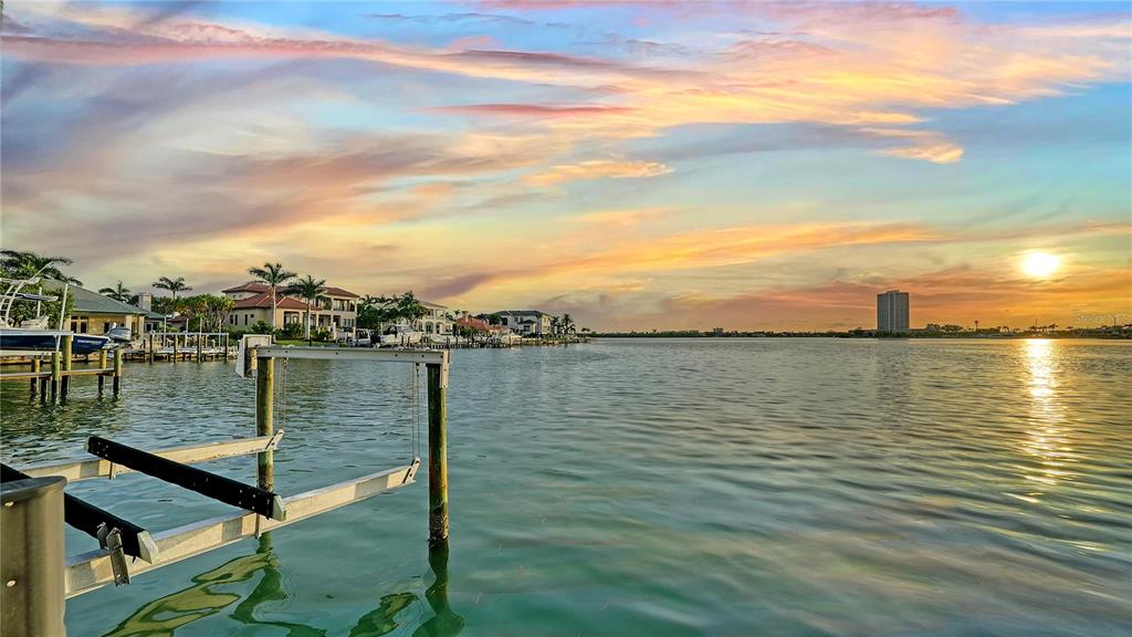 Sarasota, Florida, 34236, United States, 3 Bedrooms Bedrooms, ,5 BathroomsBathrooms,Residential,For Sale,1908406