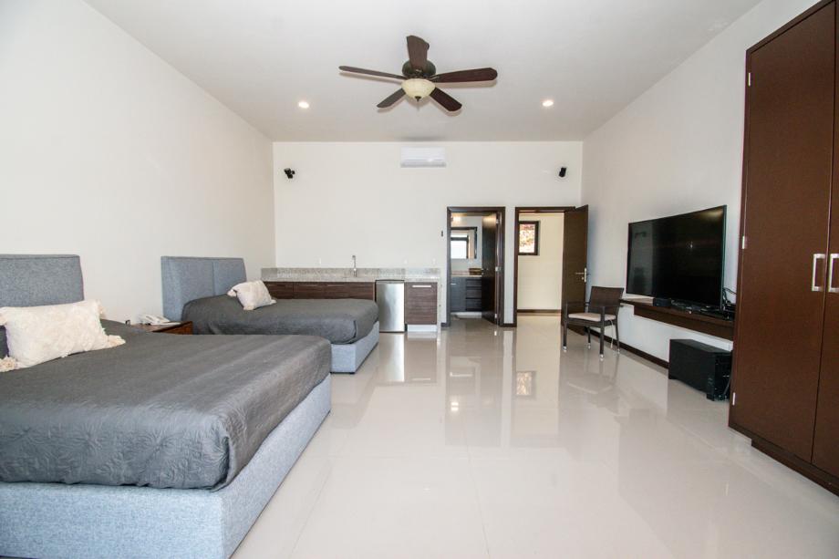 Jocotepec, Jalisco, 45820, Mexico, 10 Bedrooms Bedrooms, ,10 BathroomsBathrooms,Residential,For Sale,1714289