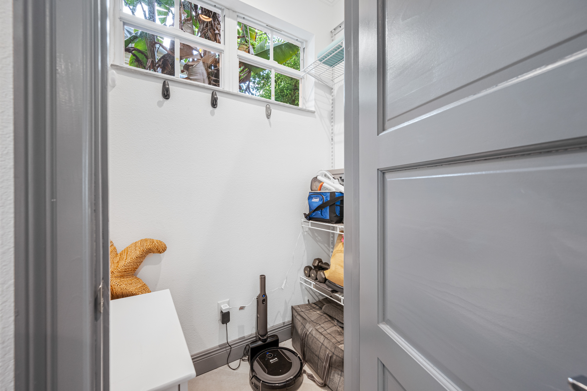 St Petersburg, Florida, 33701, United States, 3 Bedrooms Bedrooms, ,3 BathroomsBathrooms,Residential,For Sale,1979371