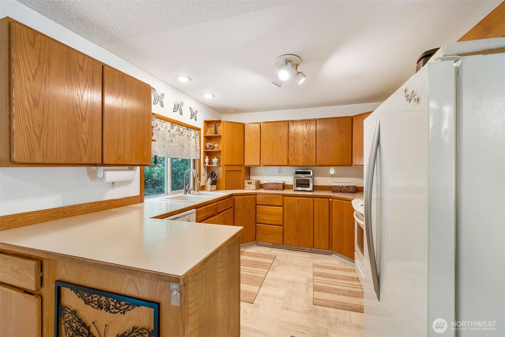 Port Orchard, Washington, 98367, United States, 3 Bedrooms Bedrooms, ,1 BathroomBathrooms,Residential,For Sale,1804600