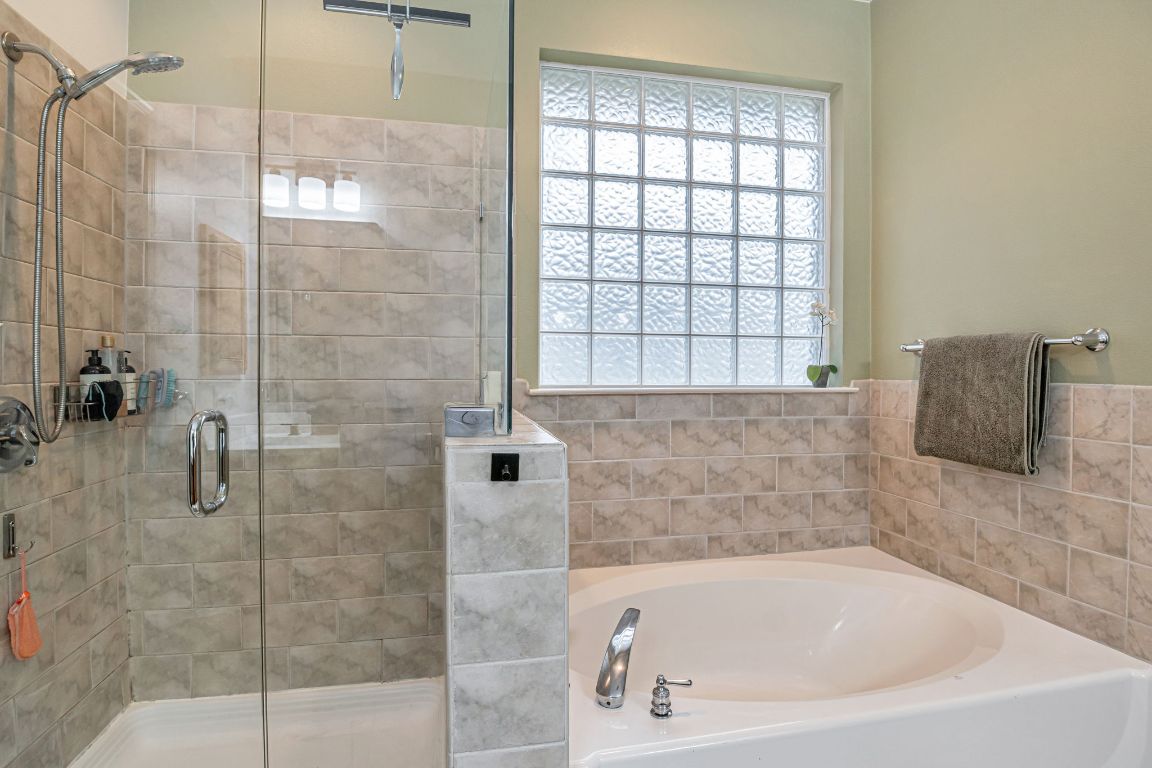 Austin, Texas, 78749, United States, 3 Bedrooms Bedrooms, ,2 BathroomsBathrooms,Residential,For Sale,1897269