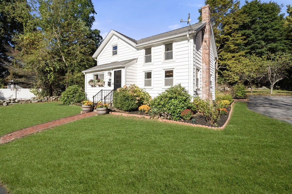 Medway, Massachusetts, 02053, United States, 3 Bedrooms Bedrooms, ,2 BathroomsBathrooms,Residential,For Sale,1958894