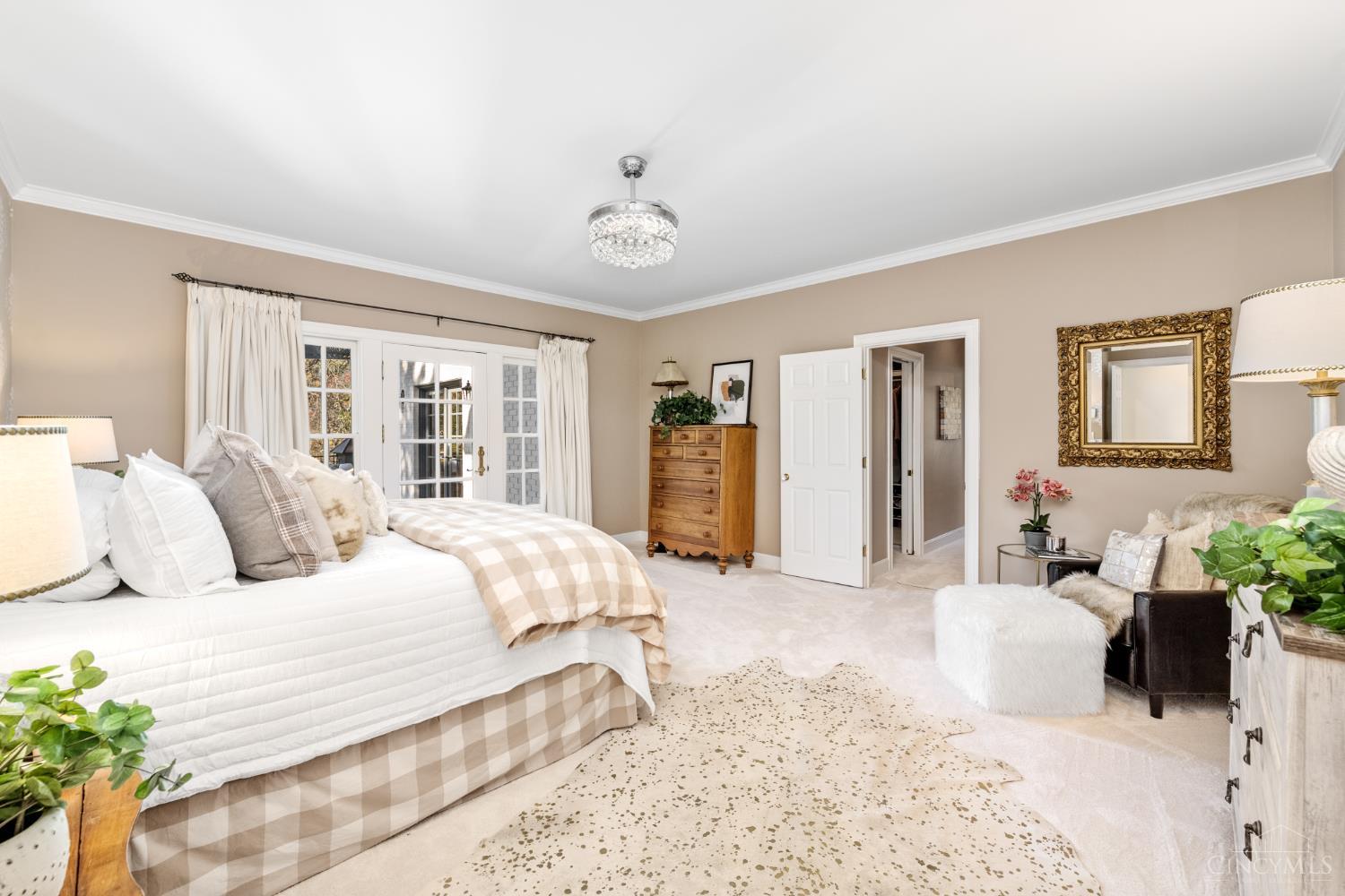 Indian Hill, Ohio, 45243, United States, 6 Bedrooms Bedrooms, ,6 BathroomsBathrooms,Residential,For Sale,1988280