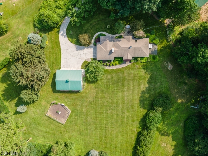Franklin Twp., New Jersey, 08867, United States, 3 Bedrooms Bedrooms, ,2 BathroomsBathrooms,Residential,For Sale,1926340