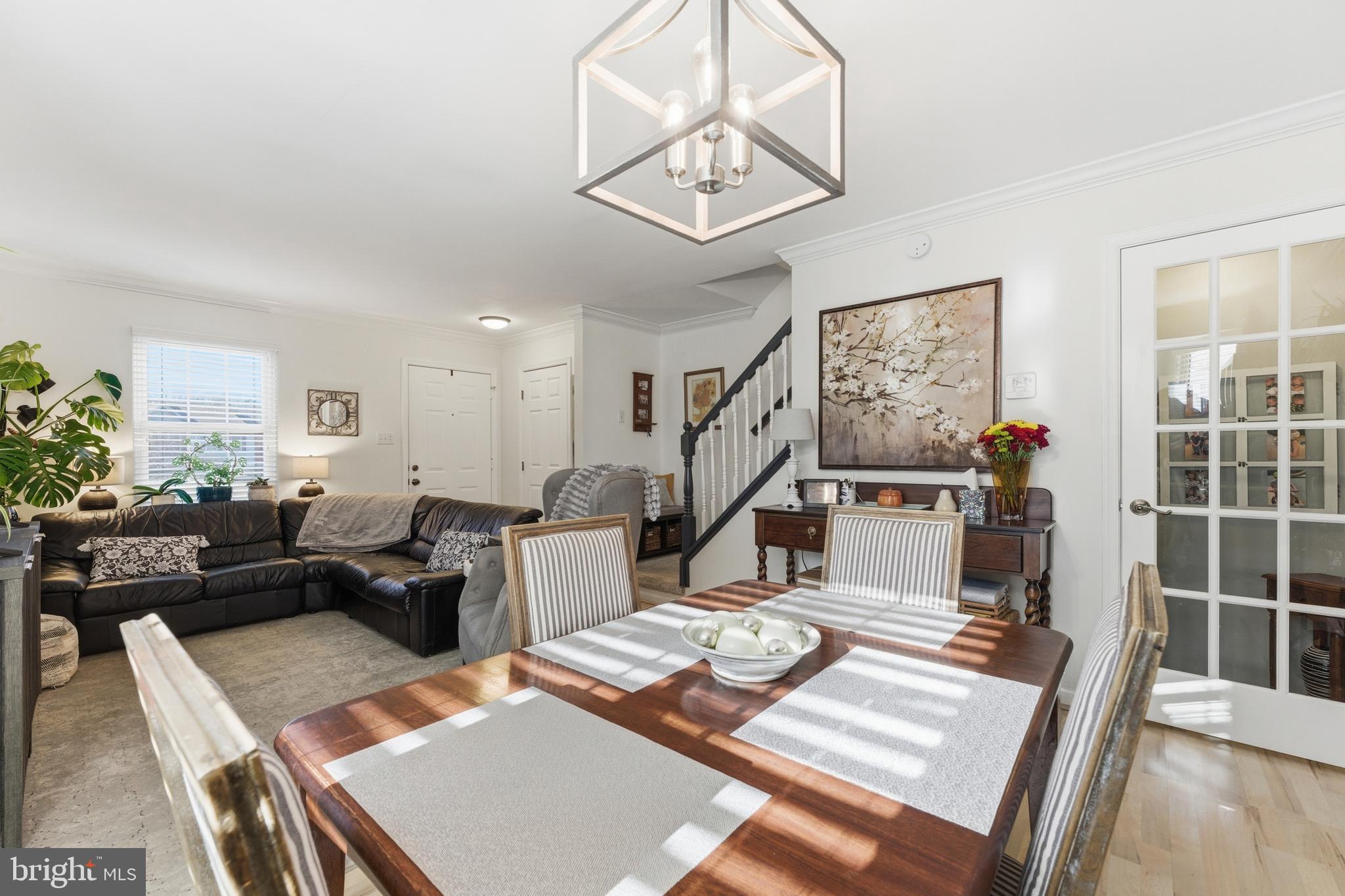 Clifton, Virginia, 20124, United States, 2 Bedrooms Bedrooms, ,3 BathroomsBathrooms,Residential,For Sale,2001572