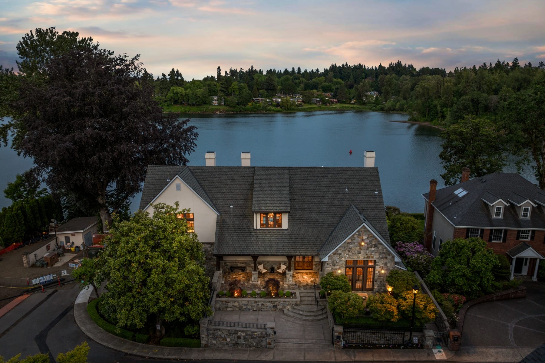  11859 S RIVERWOOD RD Portland, OR 97219 - 物件實景