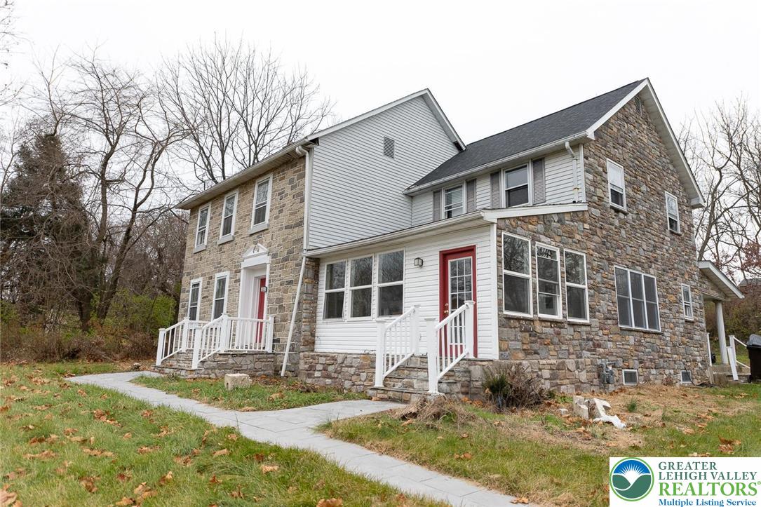 Bethlehem Twp, Pennsylvania, 18020, United States, 4 Bedrooms Bedrooms, ,3 BathroomsBathrooms,Residential,For Sale,1895481