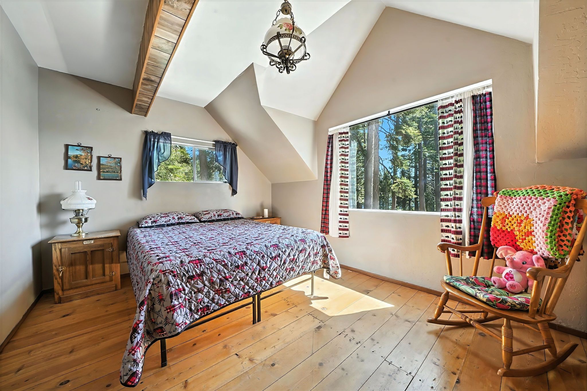  A Rare Opportunity to Own One of Silver Lake’s Best-Located Cabins - 物件實景